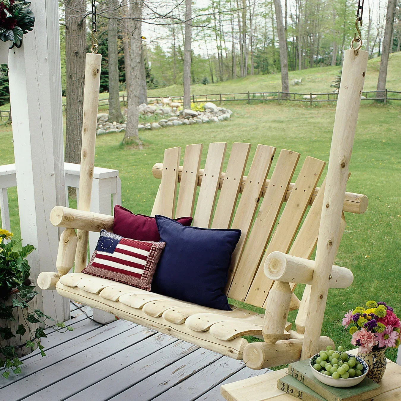 Lakeland Mills Cedar Log 4ft Log-Style Porch Swing – Northern White Cedar
