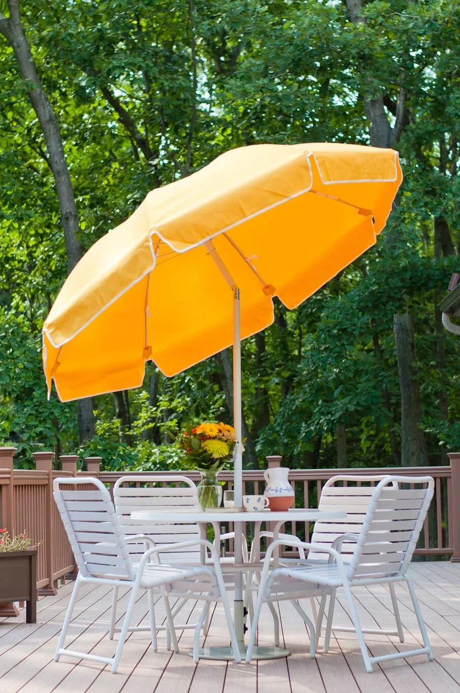 Frankford Catalina 7.5 Foot Octagon Fiberglass Market Patio Umbrella - Image 5
