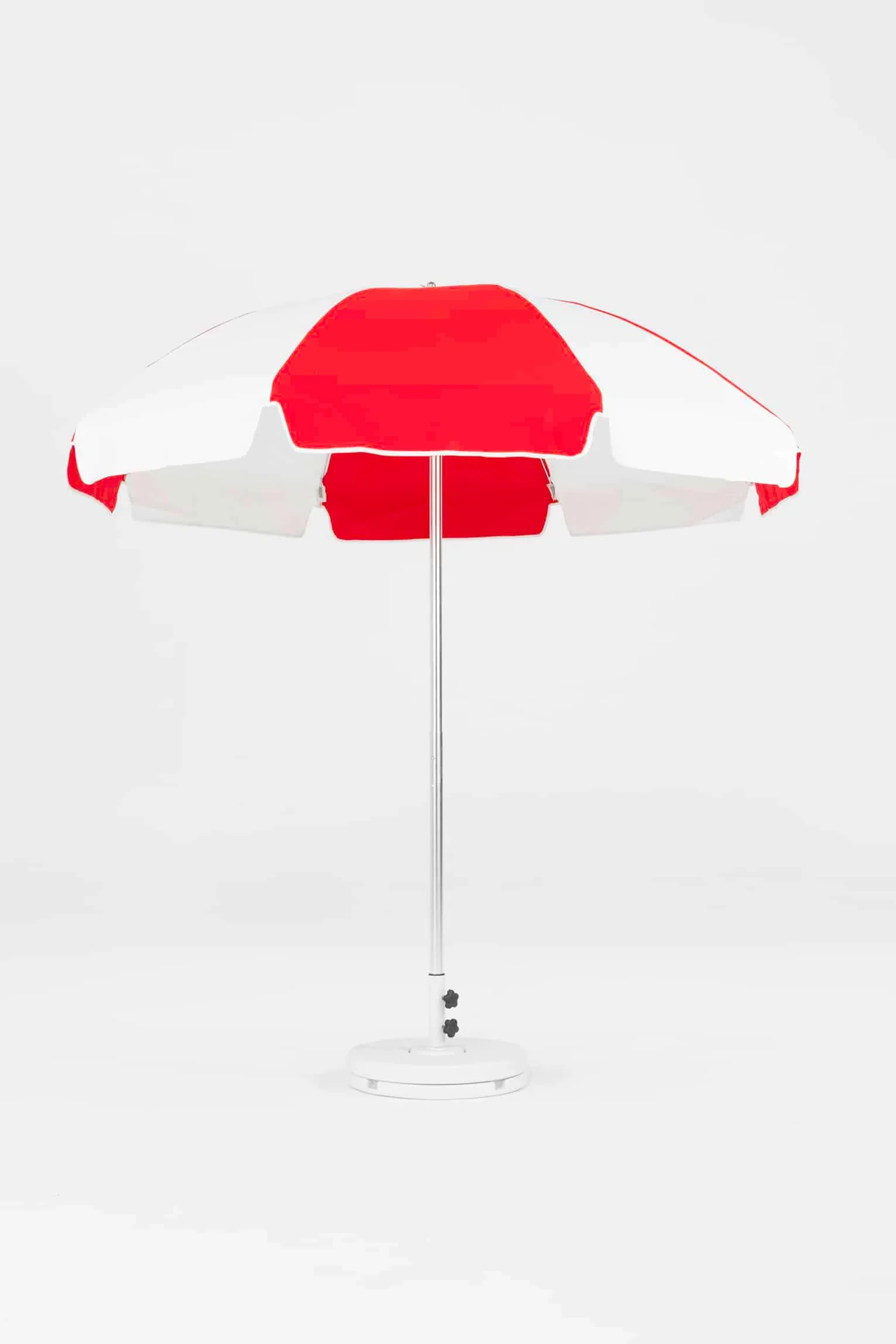 Frankford Laurel 7.5 Foot Octagon Steel Silver Anodized Market Umbrella – Manual Lift, No Tilt - Image 4