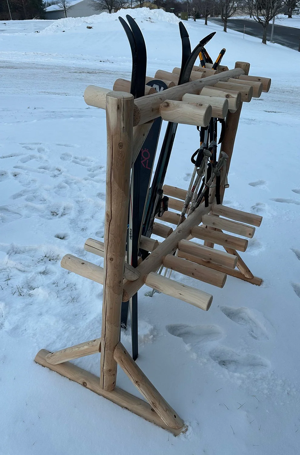 Rustic Northern White Cedar Log Ski & Snowboard Storage Rack – USA Made - Image 5