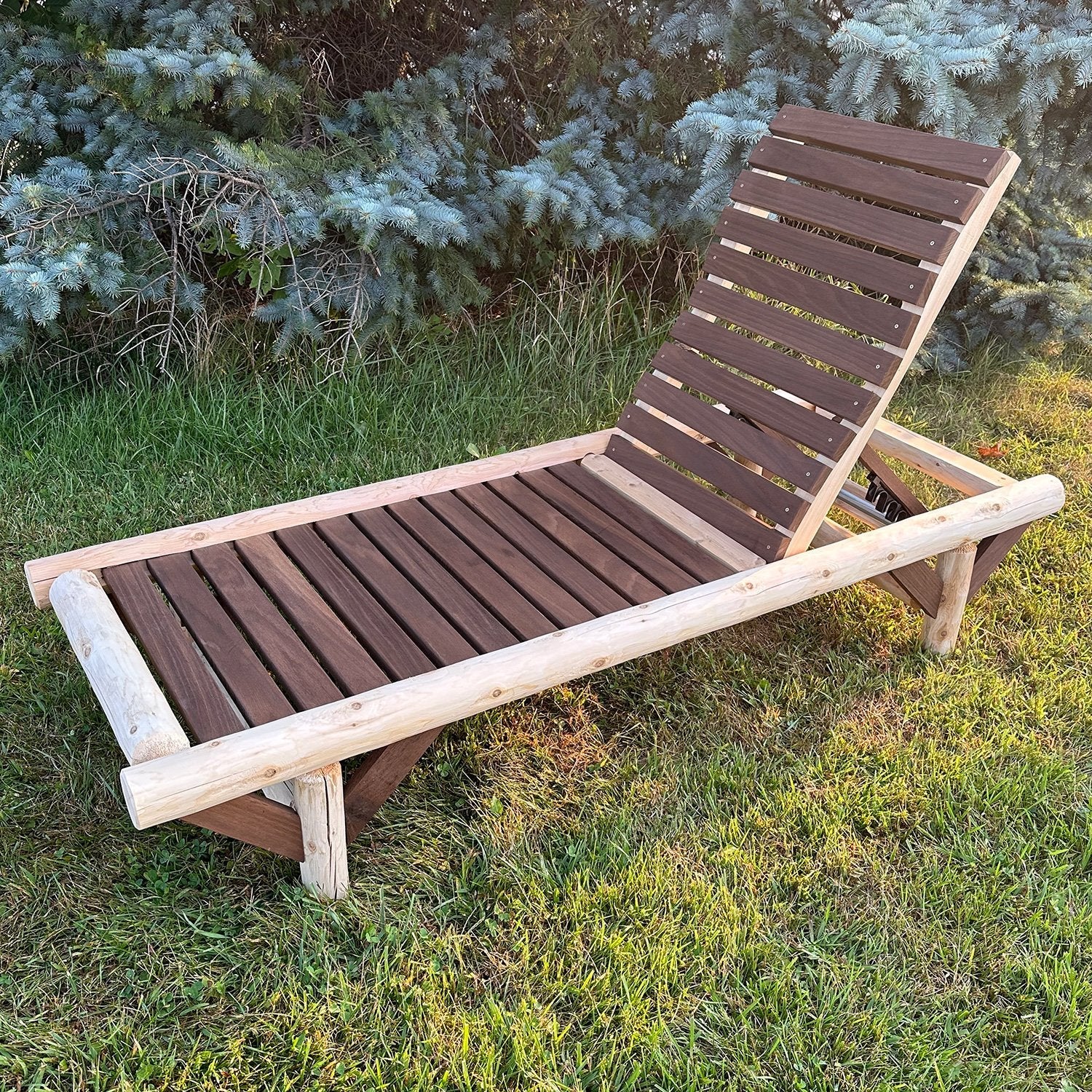 ThermaFusion Cedar Log Chaise Lounge – Northern White Cedar & Red Oak – USA Made - Image 3