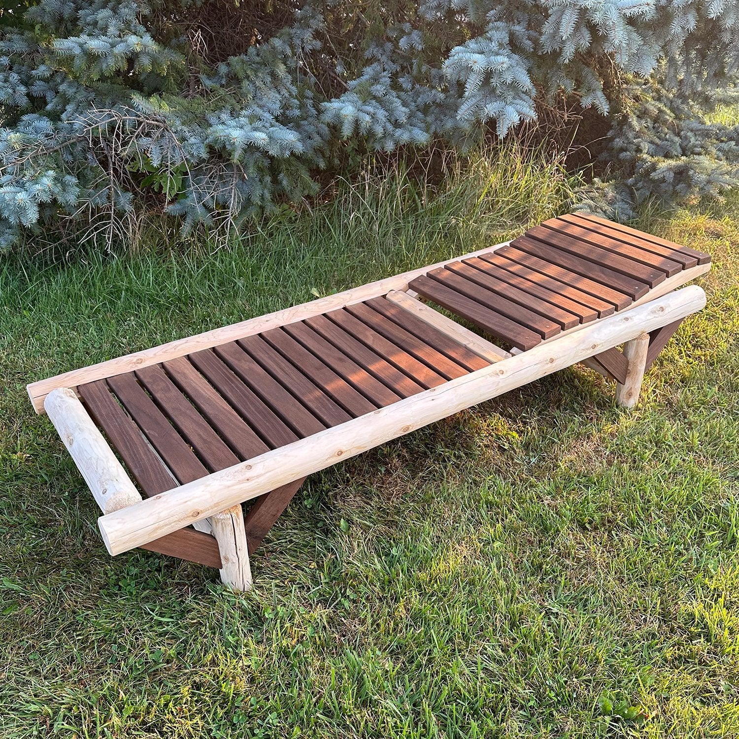 ThermaFusion Cedar Log Chaise Lounge – Northern White Cedar & Red Oak – USA Made - Image 4
