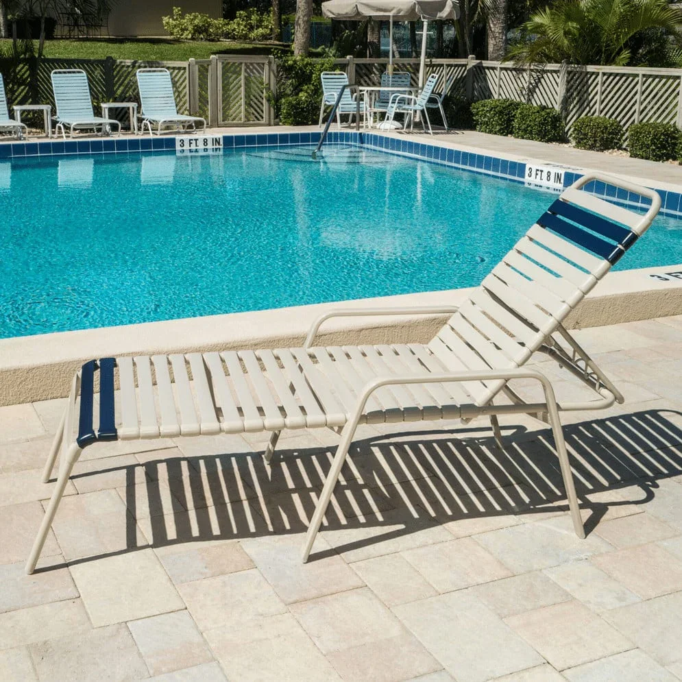 Vinyl Strap Commercial Pool Chaise Lounge with Flat Armrests – 16in